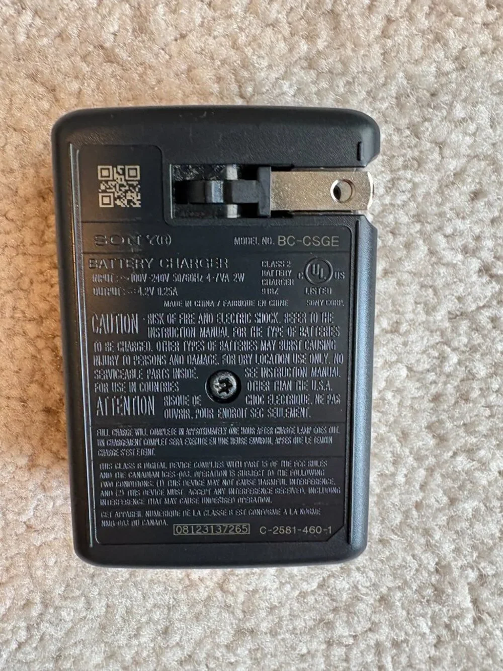 Sony Cyber-shot Digital Camera DSC-W220 Black Tested 12.1 MP 4X Zoom